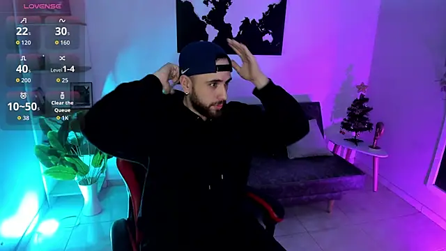 Maximo Wolff online show from December 19, 4:08 am