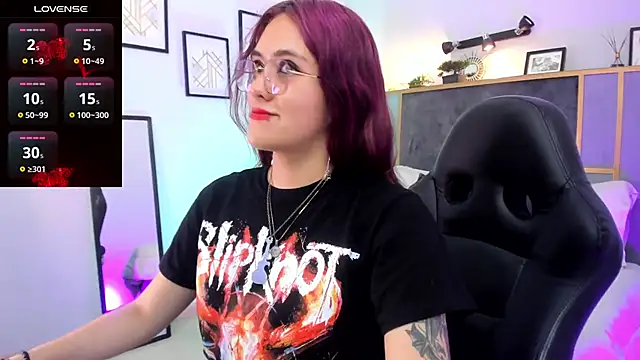 Azurra amatto2 online show from May 22, 8:47 pm