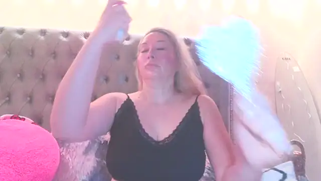 BigBoobsBlair online show from May 30, 7:33 pm
