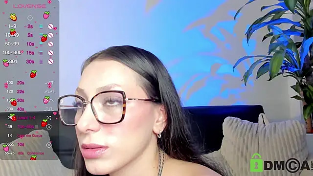 Snapshot of Scarlett_Jackson2 chatting on June 4, 2:39 am Scarlett Jackson2 online show from June 4, 2:39 am