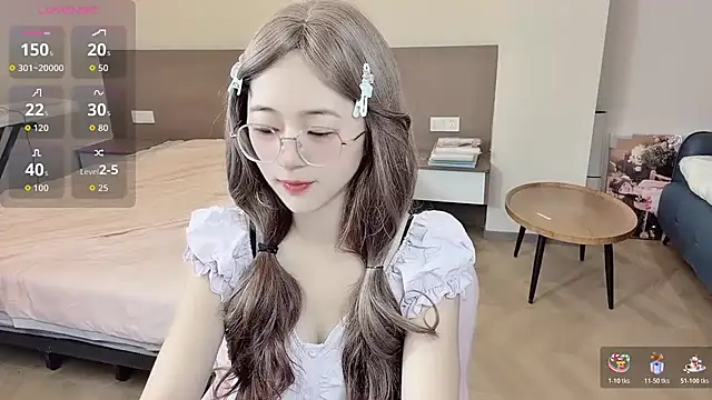 Snapshot of nini_a chatting on November 23, 5:29 am nini a online show from November 23, 5:29 am