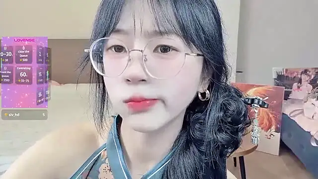 nini a online show from February 2, 10:36 am