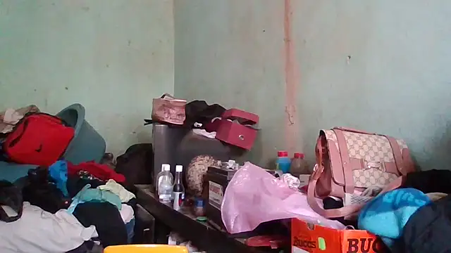 Snapshot of Nicky52 chatting on September 11, 8:25 am Nicky52 online show from September 11, 8:25 am