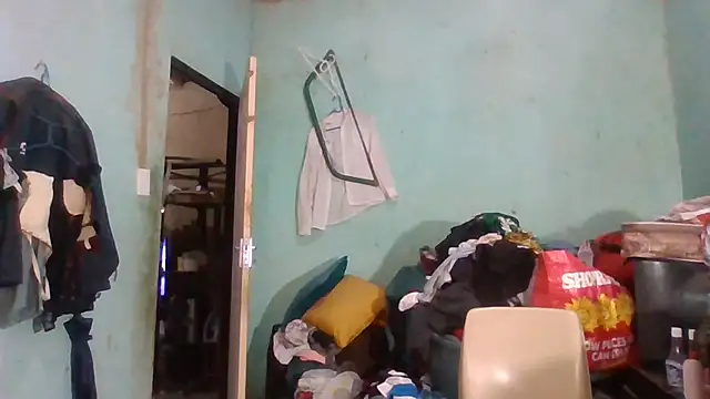 Snapshot of Nicky52 chatting on November 7, 4:01 am Nicky52 online show from November 7, 4:01 am