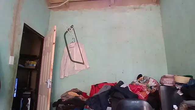 Snapshot of Nicky52 chatting on November 13, 6:23 am Nicky52 online show from November 13, 6:23 am