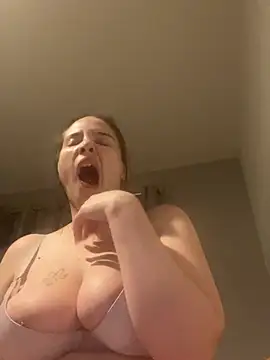 LollyLove  online show from January 18, 7:06 pm