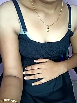 Snapshot of Nidhi_lovely chatting on October 5, 5:50 am Nidhi lovely online show from October 5, 5:50 am