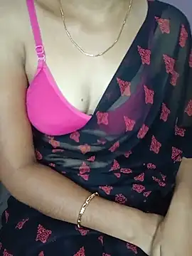 Snapshot of Nidhi_lovely chatting on May 25, 2:39 am Nidhi lovely online show from May 25, 2:39 am