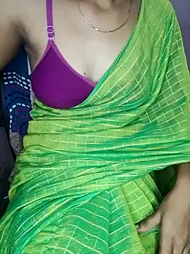 Snapshot of Nidhi_lovely chatting on June 5, 2:29 am Nidhi lovely online show from June 5, 2:29 am