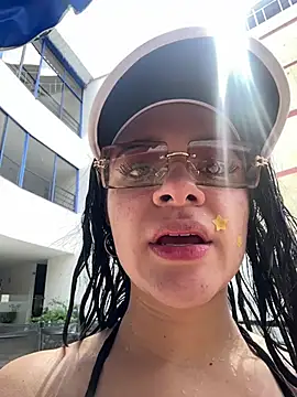 Snapshot of emma_soul1 chatting on July 18, 3:05 pm emma soul1 online show from July 18, 3:05 pm