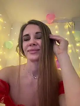 LucieMack online show from February 12, 2:56 pm