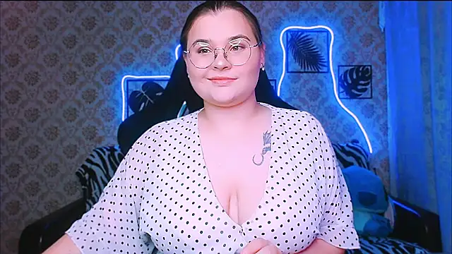 InLoveWithLife26 online show from November 15, 5:42 pm