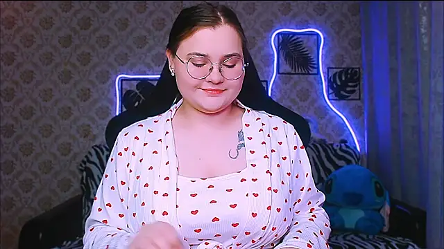 InLoveWithLife26 online show from November 27, 7:21 am