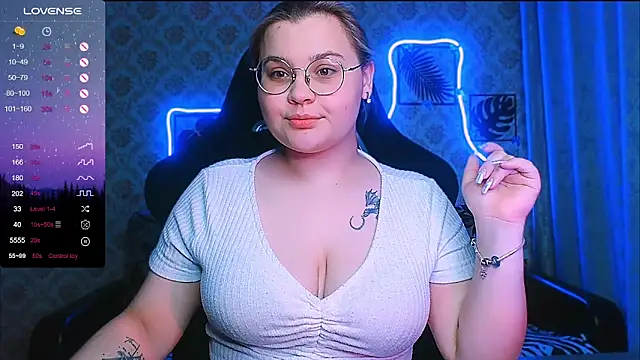 InLoveWithLife26 online show from May 1, 12:04 am