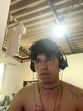 Snapshot of mavis21xxx chatting on October 25, 4:46 pm mavis21xxx online show from October 25, 4:46 pm