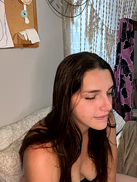 Snapshot of candybbylove1292_ chatting on October 22, 8:52 pm candybbylove1292  online show from October 22, 8:52 pm