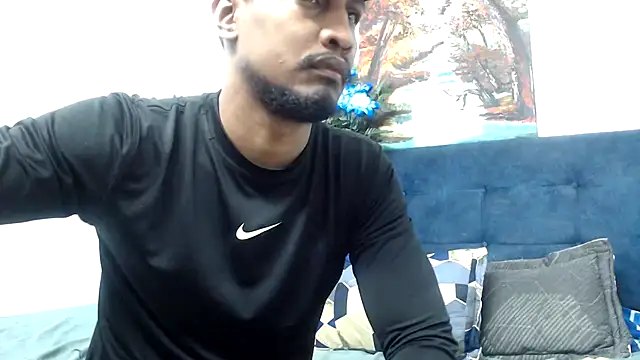 Snapshot of ElCaballeroNegro24 chatting on June 2, 12:34 am ElCaballeroNegro24 online show from June 2, 12:34 am