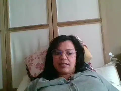 ITALIANASISIXX online show from November 17, 12:33 pm