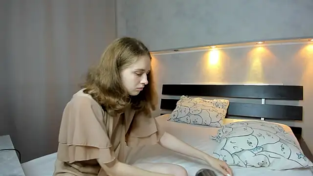 Camilla Kelly online show from September 20, 12:22 am