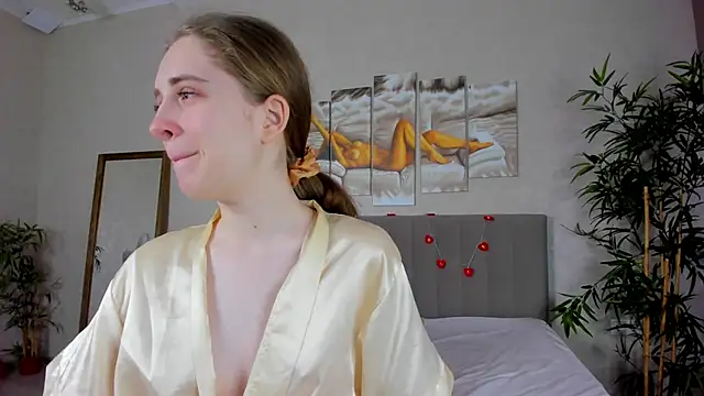 Camilla Kelly online show from February 20, 1:13 am