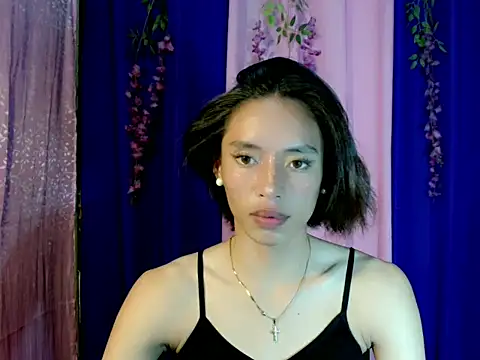 Snapshot of cyd_twink chatting on October 1, 12:11 pm cyd twink online show from October 1, 12:11 pm