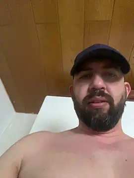 Snapshot of andrey1887 chatting on April 16, 7:31 am andrey1887 online show from April 16, 7:31 am