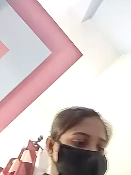 Snapshot of Ruhi_07 chatting on November 13, 4:22 am Ruhi 07 online show from November 13, 4:22 am