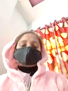 Snapshot of Ruhi_07 chatting on December 5, 4:10 am Ruhi 07 online show from December 5, 4:10 am