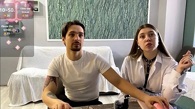 Snapshot of VelvetMiley chatting on March 14, 12:43 pm VelvetMiley online show from March 14, 12:43 pm