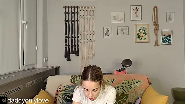 daddyonlyloveme online show from November 2, 9:17 pm