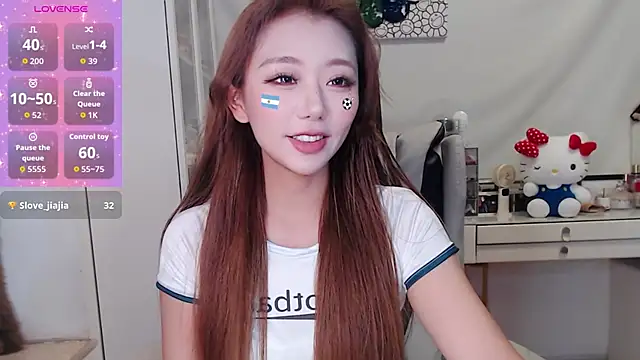 Snapshot of jiajia_L chatting on June 18, 10:30 am jiajia L online show from June 18, 10:30 am