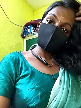 Snapshot of Honey_rosetamil chatting on June 19, 5:56 am Honey rosetamil online show from June 19, 5:56 am
