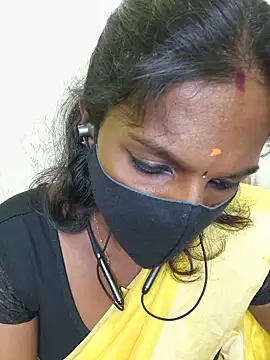 Snapshot of Honey_rosetamil chatting on June 20, 7:44 am Honey rosetamil online show from June 20, 7:44 am