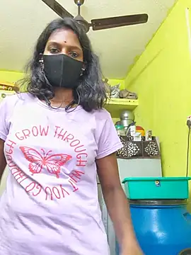 Snapshot of Honey_rosetamil chatting on June 24, 3:05 am Honey rosetamil online show from June 24, 3:05 am