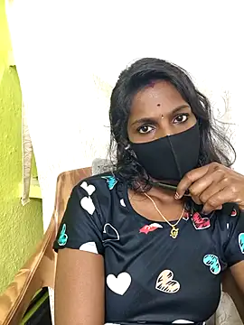 Snapshot of Honey_rosetamil chatting on July 1, 6:26 am Honey rosetamil online show from July 1, 6:26 am