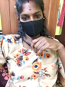 Snapshot of Honey_rosetamil chatting on July 3, 6:09 am Honey rosetamil online show from July 3, 6:09 am