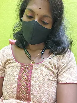 Snapshot of Honey_rosetamil chatting on July 7, 6:23 pm Honey rosetamil online show from July 7, 6:23 pm