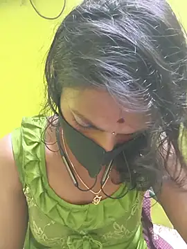 Snapshot of Honey_rosetamil chatting on July 12, 12:01 am Honey rosetamil online show from July 12, 12:01 am