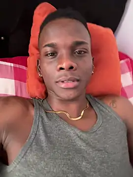 Snapshot of Brycce_santos chatting on June 29, 5:13 pm Brycce santos online show from June 29, 5:13 pm