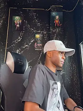 Snapshot of Brycce_santos chatting on July 11, 1:47 pm Brycce santos online show from July 11, 1:47 pm
