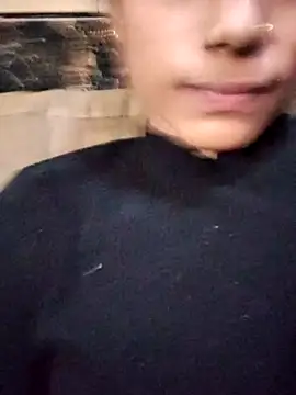 Snapshot of Nancy-queen chatting on December 15, 3:05 pm Nancy-queen online show from December 15, 3:05 pm