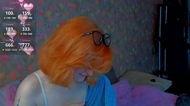 Snapshot of Squirrel_Bunny chatting on October 13, 8:31 pm Squirrel Bunny online show from October 13, 8:31 pm