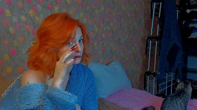 Snapshot of Squirrel_Bunny chatting on October 24, 2:13 pm Squirrel Bunny online show from October 24, 2:13 pm