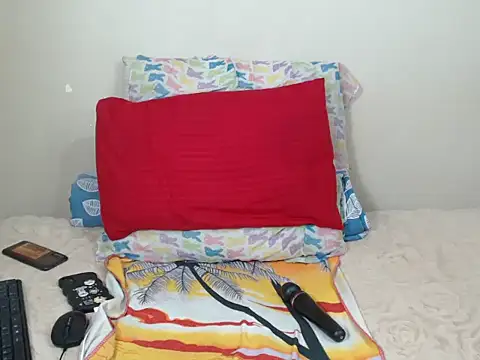  SweetLips  online show from April 27, 5:55 pm