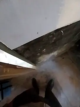 Snapshot of lilldickyyy chatting on December 18, 8:31 am lilldickyyy online show from December 18, 8:31 am