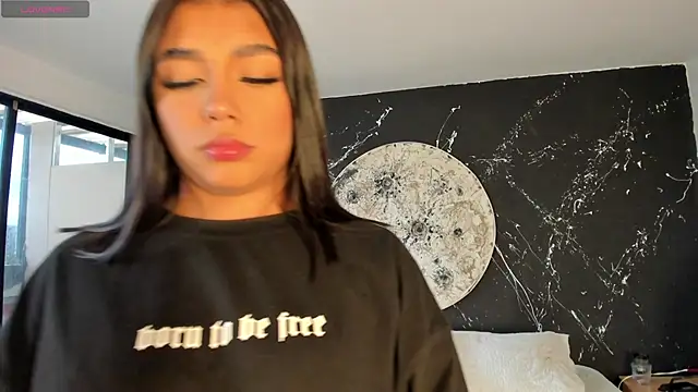 ShaniaDaniels online show from November 17, 10:15 pm