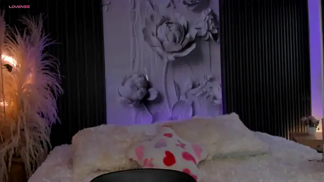 ShaniaDaniels online show from March 8, 10:02 pm