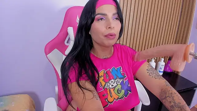 miathonson769 online show from July 21, 9:28 pm