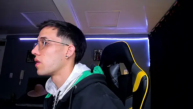 alexgiraldo   online show from September 30, 6:07 am