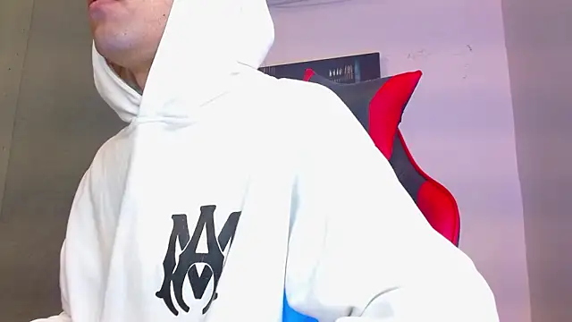 Snapshot of alexgiraldo__ chatting on May 8, 11:59 am alexgiraldo online show from May 8, 11:59 am